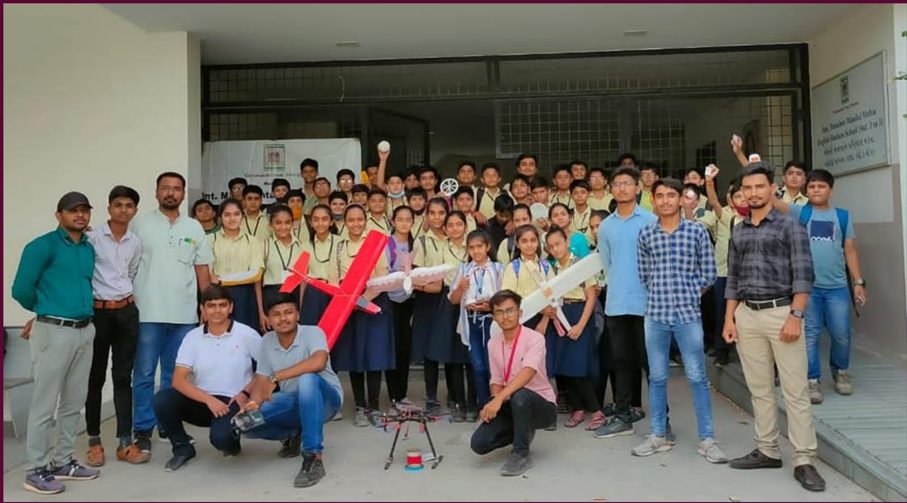 SSIP Robotics Outreach at Vidhyamandir School